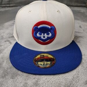 New Era Chicago Cubs MLB Chrome Alternate Bear Logo 59FIFTY Fitted Hat Cap 7 3/4